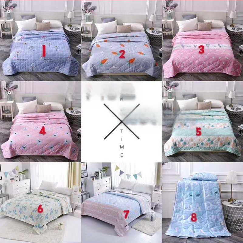 Nyári hűsítő dunyha ajándékdobozban, reaktív nyomtatás, töltet: szintetikus rost, anyag: poliészter, súly kevesebb mint 1 kg, nyári szezon