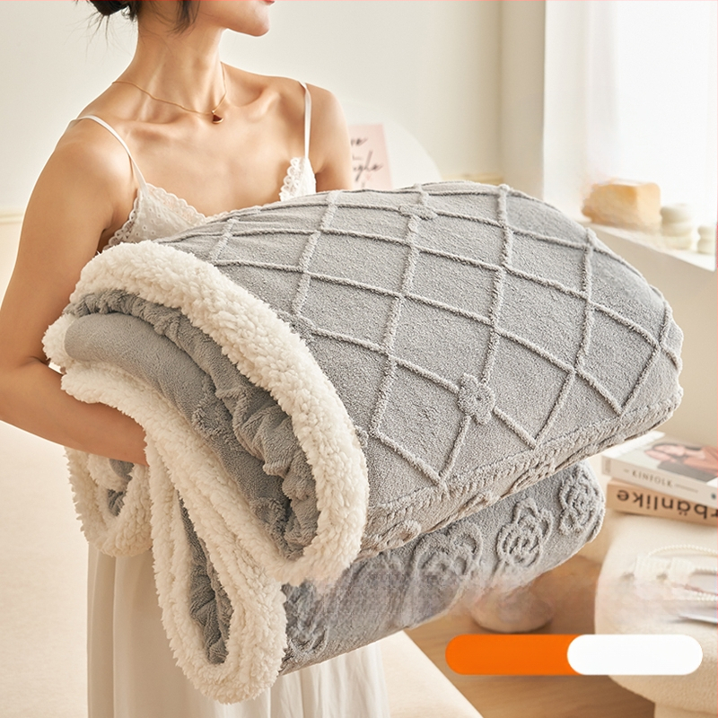 Bárány-fleece pléd irodai pihenéshez – Geometriai minta, Tavasz és Ősz (Anyag: Egyéb; Szűkülés 5%; Stílus: Egyszerű és modern)