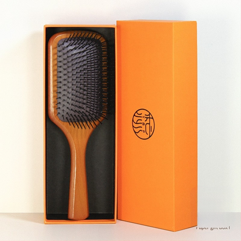 Pieptene din lemn de fag cu pernă de aer, același model ca Aifanda, în cutie cadou, gravură pentru ziua de naștere