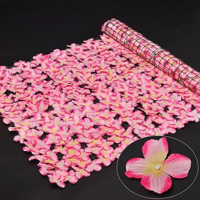 Mű falevél panel a falak és a mennyezet dekorálásához; ideális esküvők, kültéri terek és fotórekvizítumok számára — anyagok: műanyag, selyemvirágok, poliészter szövet; technikák: reliefes nyomás és szitanyomás.