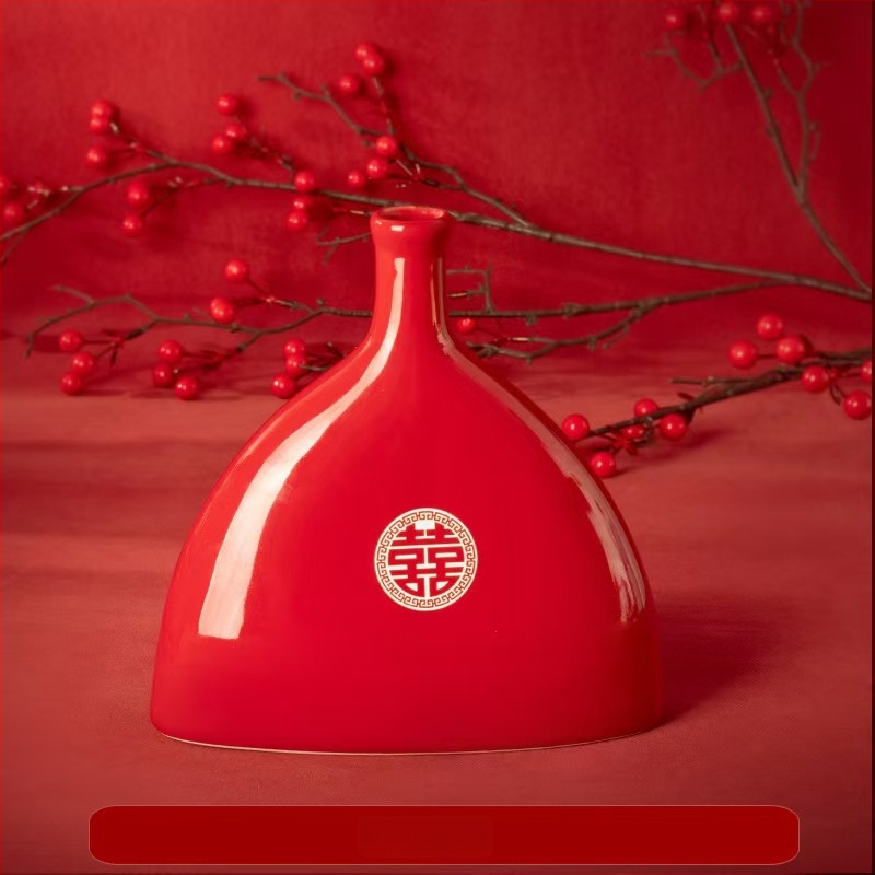 Vas ceramic cu fructe artificiale pentru decorul livingului — cadou pentru casa nouă