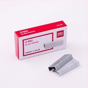 Rankinis stapleris gėlių įpakavimui, metalinis korpusas, sidabro spalvos apdaila, įtraukti No. 24 spaustukai ir universaliniai spaustukai, tolerancija 1–2 cm