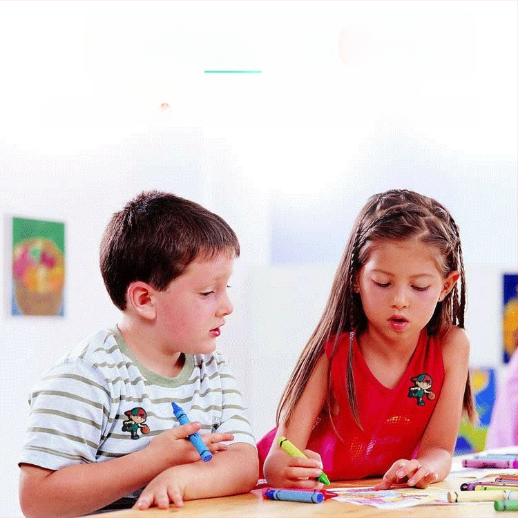 BeiDou GPS ανιχνευτής για ηλικιωμένους και παιδιά με συναγερμούς δόνησης, διακοπής ρεύματος και SOS; ακρίβεια 0–30 μ.; μπαταρία πολυμερούς; αυτονομία έως 4320 ώρες; αδιάβροχο