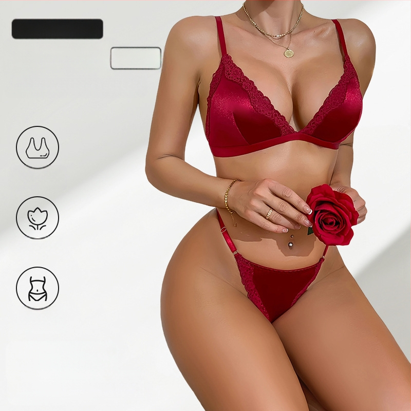 Krūštura komplekts ar 3/4 kausu, vidēji veidoti kausi, push-up, aizmugurē viens rāmis, poliesters