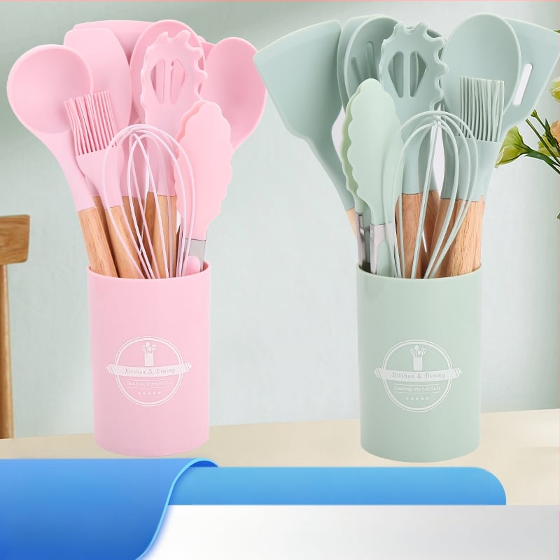 Šaukštų ir mentelelių rinkinys - Silikoniniai virtuvės įrankiai su medinėmis rankenėlėmis, 12 vnt., šiuolaikiškas minimalistinis dizainas, atsparus karščiui ir slydimui