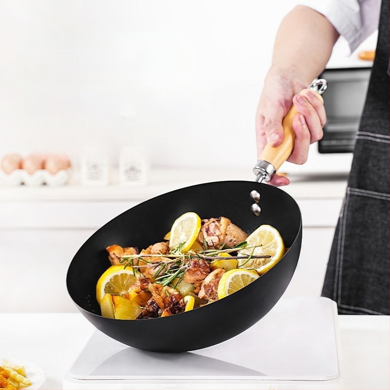 Μίνι γουόκ από σφυρήλατο σίδερο, με ένα πάτο, βάθος 8 εκ, γυάλινο καπάκι