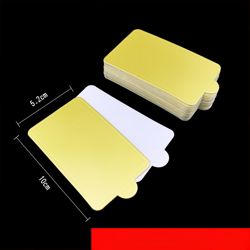 Τριγωνική βάση μούς για κέικ, χαρτόνι τροφίμου λευκό, 350 g/m², χρυσό επίχρισμα, χαρτί ψησίματος, μοντέρνο μινιμαλιστικό στυλ.