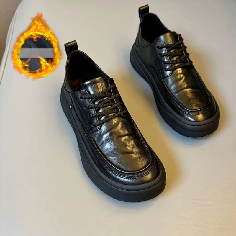 Vyriniai odiniai bateliai iš karvės odos, vidus odinis, guma padas, raišteliai, žemas kulkšnies aukštis, apvalus pirštas