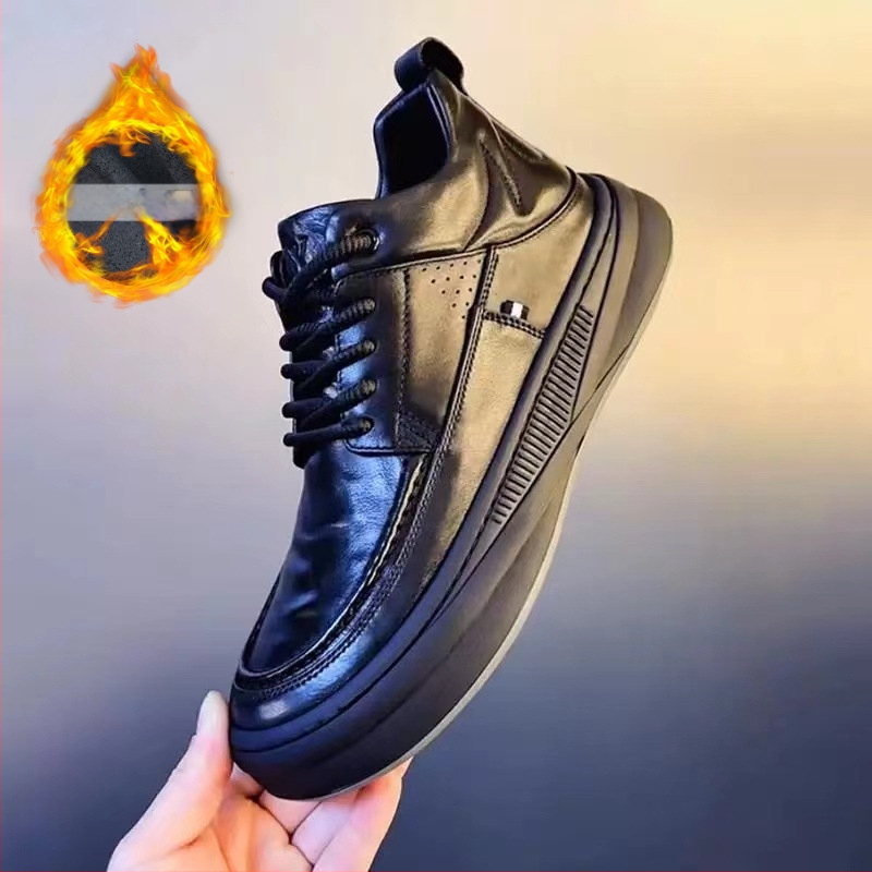 Vyriniai odiniai bateliai iš karvės odos, vidus odinis, guma padas, raišteliai, žemas kulkšnies aukštis, apvalus pirštas