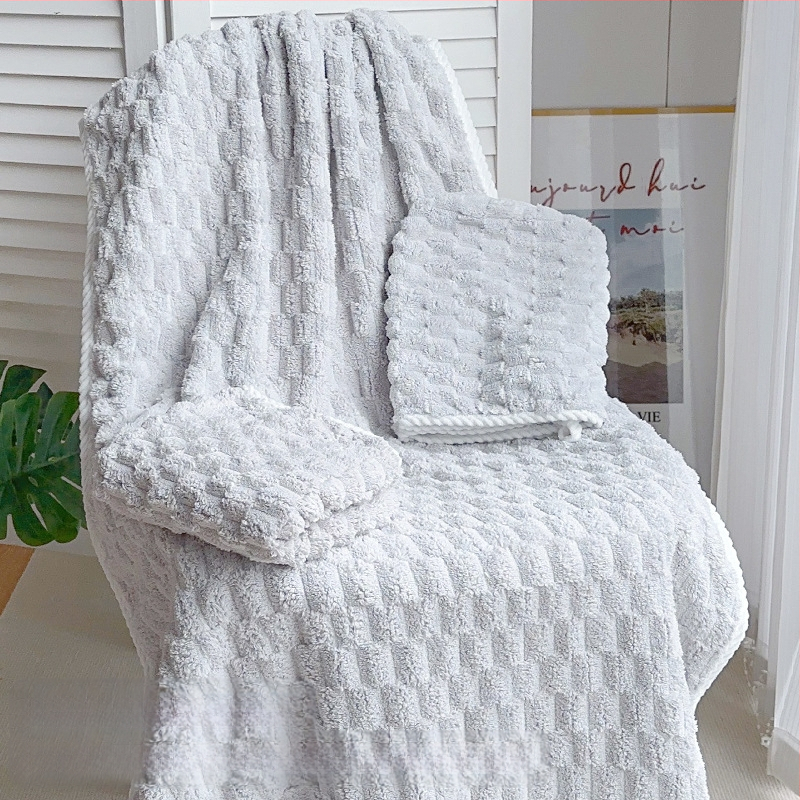 Set baie din trei piese: prosop de înfășurat pentru adulți, căciulă de uscare a părului și prosop; bumbac 100%, fir 150D, marca Silent Love