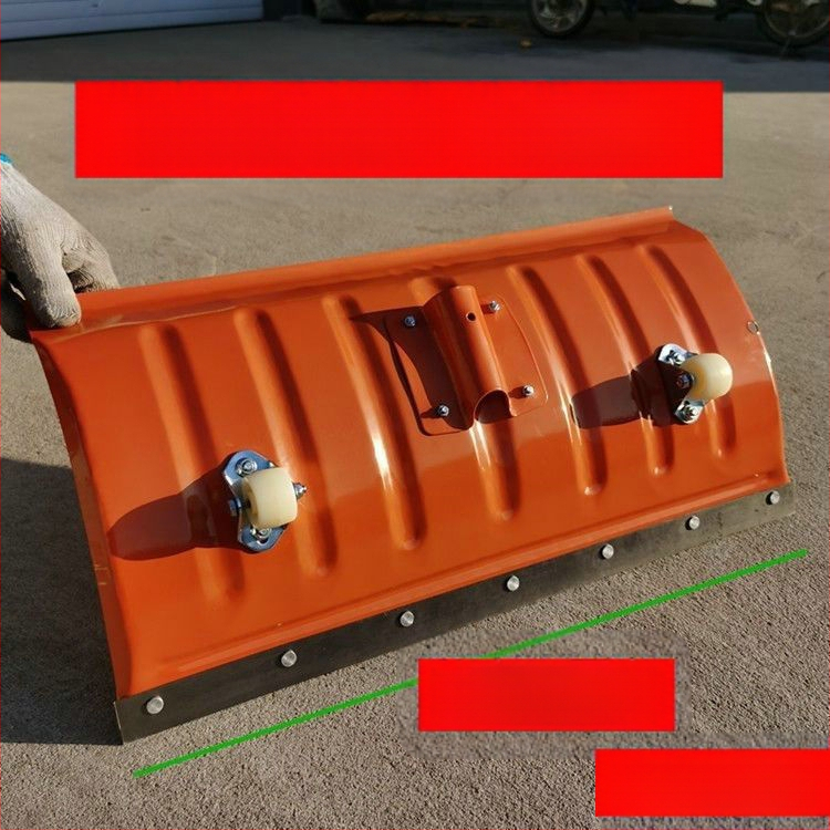 Φτυάρι χιονιού με κεφαλή από χάλυβα μέσης περιεκτικότητας σε άνθρακα και ξύλινη λαβή, βάρος 1,2 kg, πάχος κεφαλής 1,3 mm