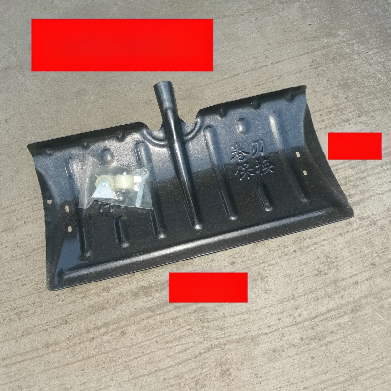 Φτυάρι χιονιού με κεφαλή από χάλυβα μέσης περιεκτικότητας σε άνθρακα και ξύλινη λαβή, βάρος 1,2 kg, πάχος κεφαλής 1,3 mm