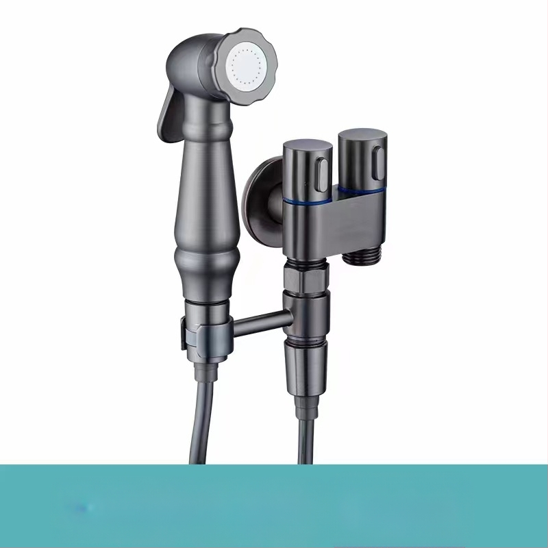 Set pištolja za pranje WC-a s ugradbenom instalacijom, bakreno tijelo, dvostruki izlaz, kutni ventil