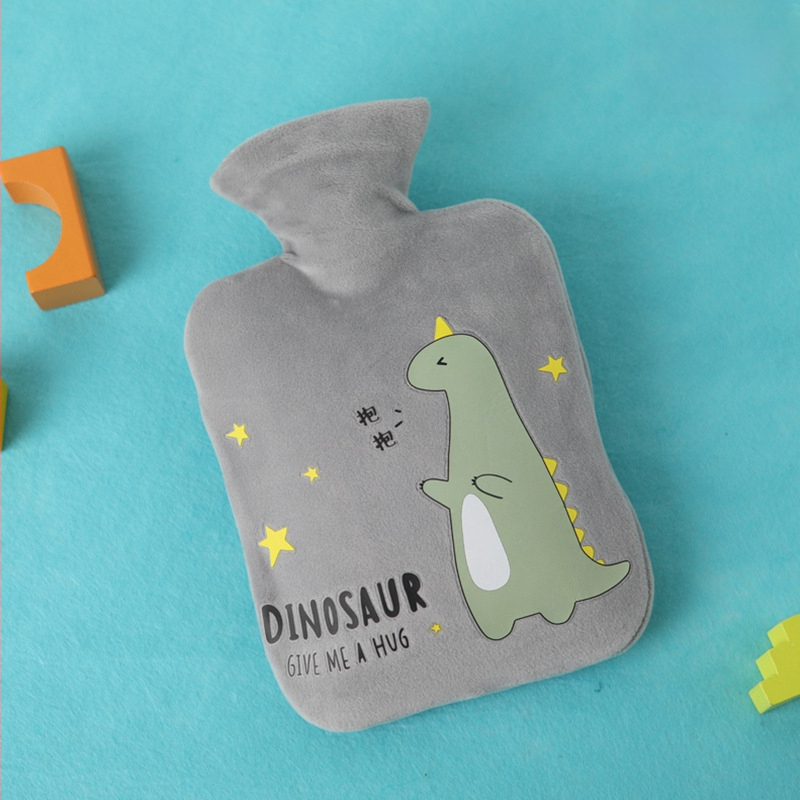 Μπουκάλι ζεστού νερού από βελούδινο ύφασμα, χαριτωμένος σχεδιασμός; PVC υψηλής πυκνότητας; θέρμανση με γέμισμα νερού; πολυλειτουργική χρήση για χέρια, πόδια, μέση, κοιλιά, κεφάλι και πλάτη; θερμό και κρύο διπλής χρήσης.