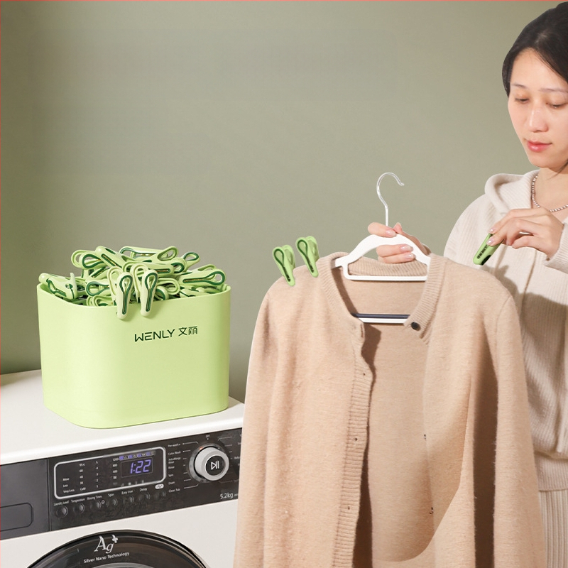 Džiovinimo klipsas kojinėms, stiprus įspaudimas, modelis 4108/5053, plastikas, dėžutėje 36 vnt.