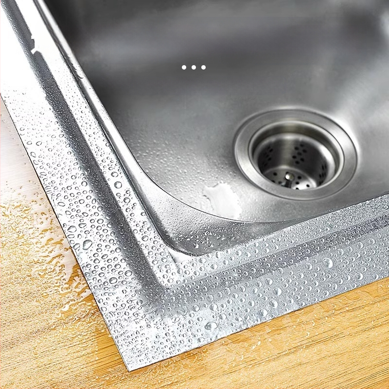 Αυτοκόλλητη PVC σφραγιστική ταινία για κουζίνα και μπάνιο – αδιάβροχη, ανθεκτική στη μούχλα, 0.1 mm πάχος, ανθεκτική σε υψηλές θερμοκρασίες