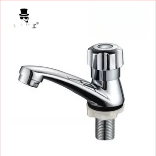 Praustuvas čiaupas šaltam vandeniui, korpusas iš cinko lydinio; keramikos vožtuvo šerdis; montavimas: vienos skylės; atidarymas: raktas; darbinė temperatūra 0–90°C