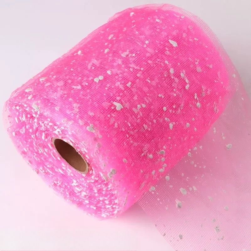 Ziedu režģa auduma lente dekorēšanai un pušķu iesaiņošanai (Materiāls: režģa audums; Kategorija: vietas dekorēšanas rekvizīti; Materiāla tips: lente, ziedu turētājs; Piemērojamas lietošanas jomas: Ziemassvētku dekori, dāvanu iesaiņošana, kāzas, ziedu iesai