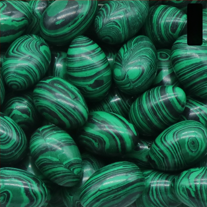 Яйцевидна нефритена висулка, естествен камък, шлайфано и полирано, персонализиран дизайн