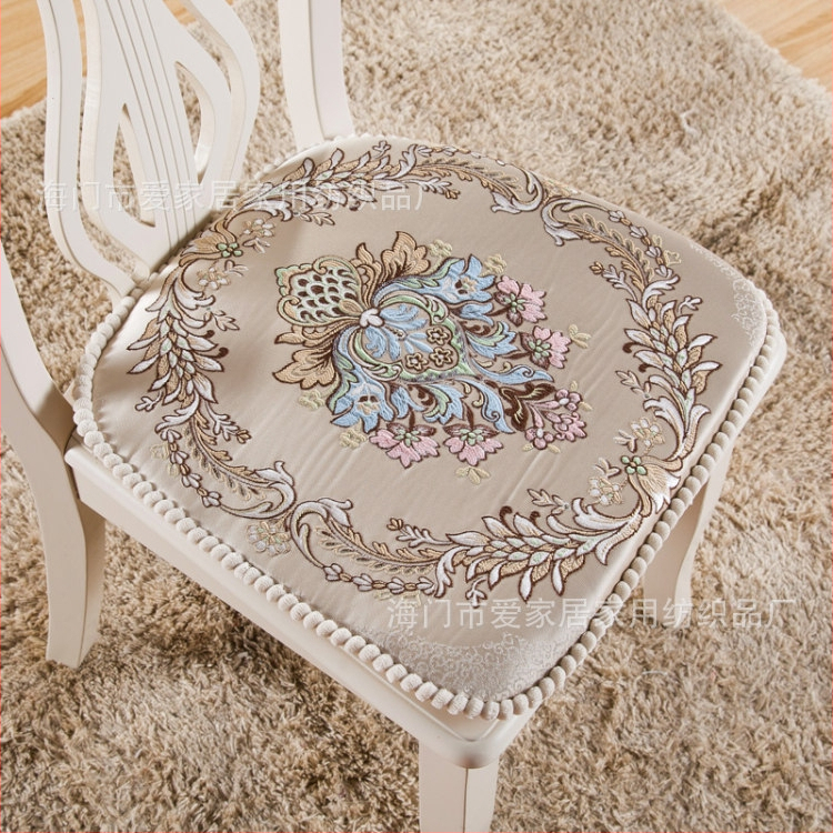 Σκανδιναβικό μαξιλαράκι καρεκλας σε σχήμα U, μοτίβο φυτών και λουλουδιών, πολυεστερική ίνα