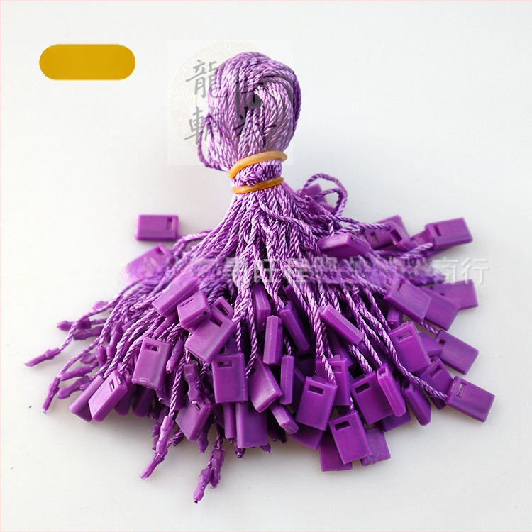 Κορδόνι ετικετών ενδύματος με τετράγωνες χάντρες, πολυεστερική γραμμή και πλαστικό κούμπωμα — επαναχρησιμοποιούμενο και προσαρμοζόμενο