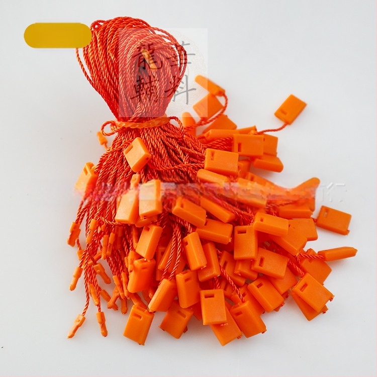 Κορδόνι ετικετών ενδύματος με τετράγωνες χάντρες, πολυεστερική γραμμή και πλαστικό κούμπωμα — επαναχρησιμοποιούμενο και προσαρμοζόμενο