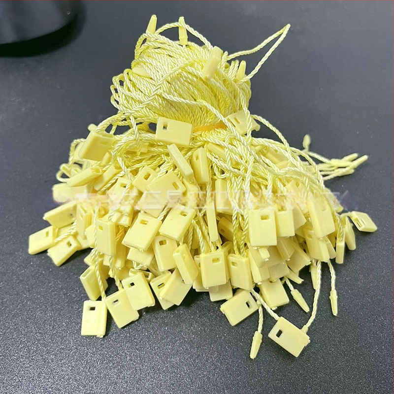 Κορδόνι ετικετών ενδύματος με τετράγωνες χάντρες, πολυεστερική γραμμή και πλαστικό κούμπωμα — επαναχρησιμοποιούμενο και προσαρμοζόμενο