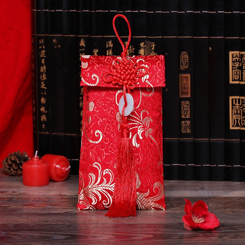 Brokāta auduma aploksne ar drukātu logotipu, ķīniešu stilā; piemērota kāzām, dzimšanas dienām, Pavasara festivālam, jaunu māju iedzīvotājiem, atklāšanai un beigu noslēgumam