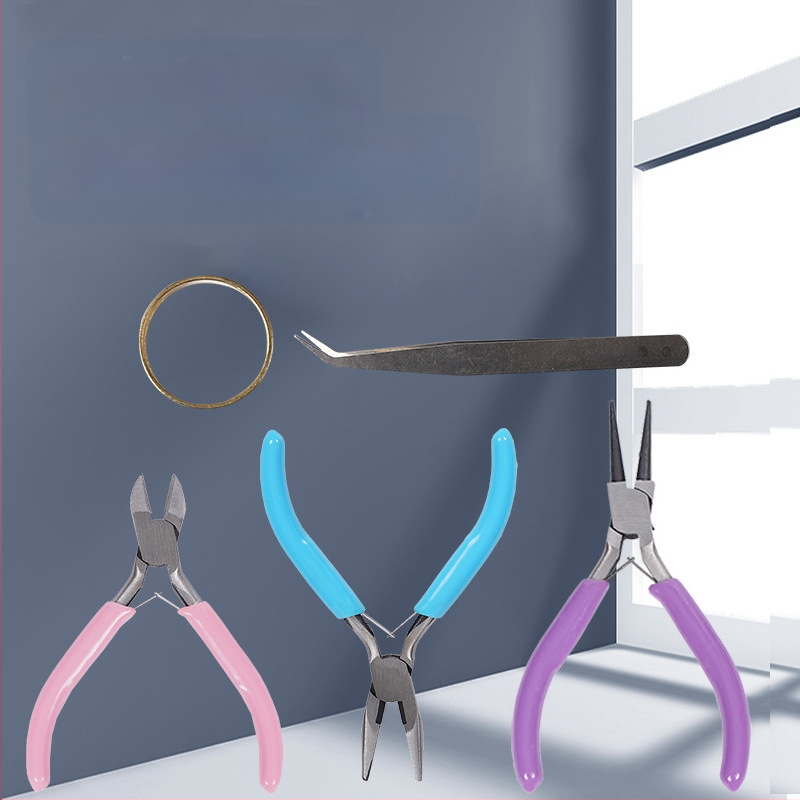 Ékszerfogó készlet testreszabható kivitelben: tűhegyű fogók, diagonális orrú fogók és környező orrú fogók; 45# acél, DIP műanyag fogantyú, antimagnetikus, 500 g
