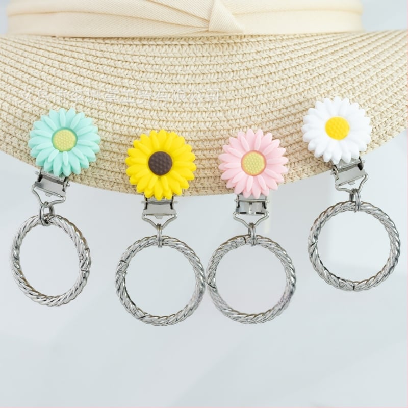 Μεταλλικοί κλιπ για αποσκευή και γυαλιά με ηλεκτροπλατίωση και μοτίβο χρυσάνθεμο, πρωτότυπος σχεδιασμός Li ban zhang, φθινόπωρο 2024