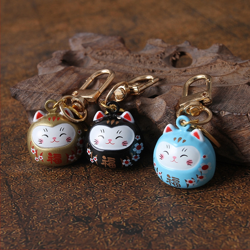 Mugursomas piekariņš ar Maneki-Neko Omamori, ūdens zvaniņš, metāls, tradicionālais stils — lieliska dāvana laulībām, dzimšanas dienām un izlaidumiem