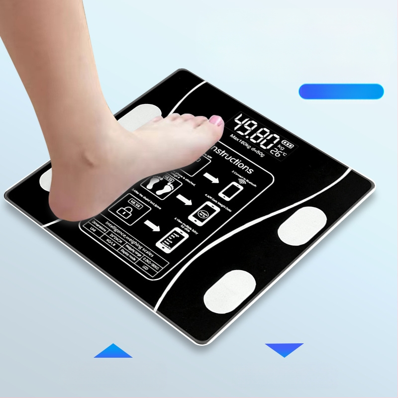 Digitālā svaru skala, mēra svaru, taukus, kalorijas un mitrumu, 180 kg maksimālā slodze, USB uzlāde vai 7 baterijas, CE/FCC sertificēta