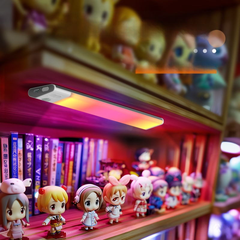 Skapja nakts gaisma ar cilvēka ķermeņa sensoru, USB uzlāde, magnētiska fiksācija, apkārtējais apgaismojums ar gradientu