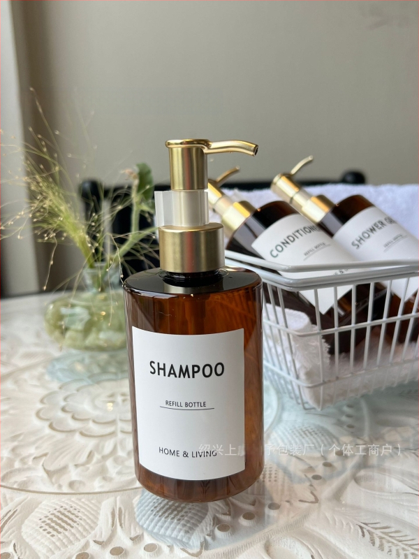 Set călător într-o sticlă cilindrică de 200ml, Brand Craftsmanship, PET, Blow molding, Nivel ambalaj 3, AJ200ml