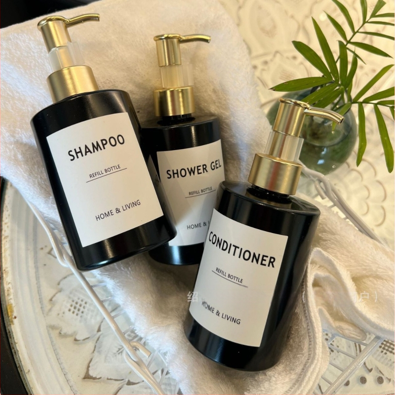 Set călător într-o sticlă cilindrică de 200ml, Brand Craftsmanship, PET, Blow molding, Nivel ambalaj 3, AJ200ml