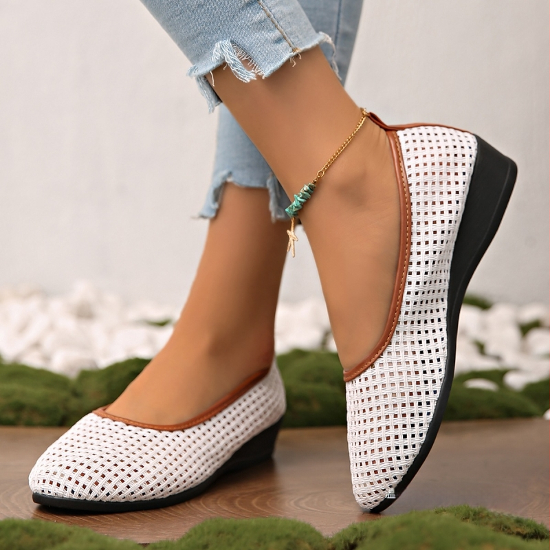 Moteriški wedge kulni slip-on batai, tinklinio viršaus, apvalus pirštas, žemas iškirpimas, 3–5 cm kulno aukštis