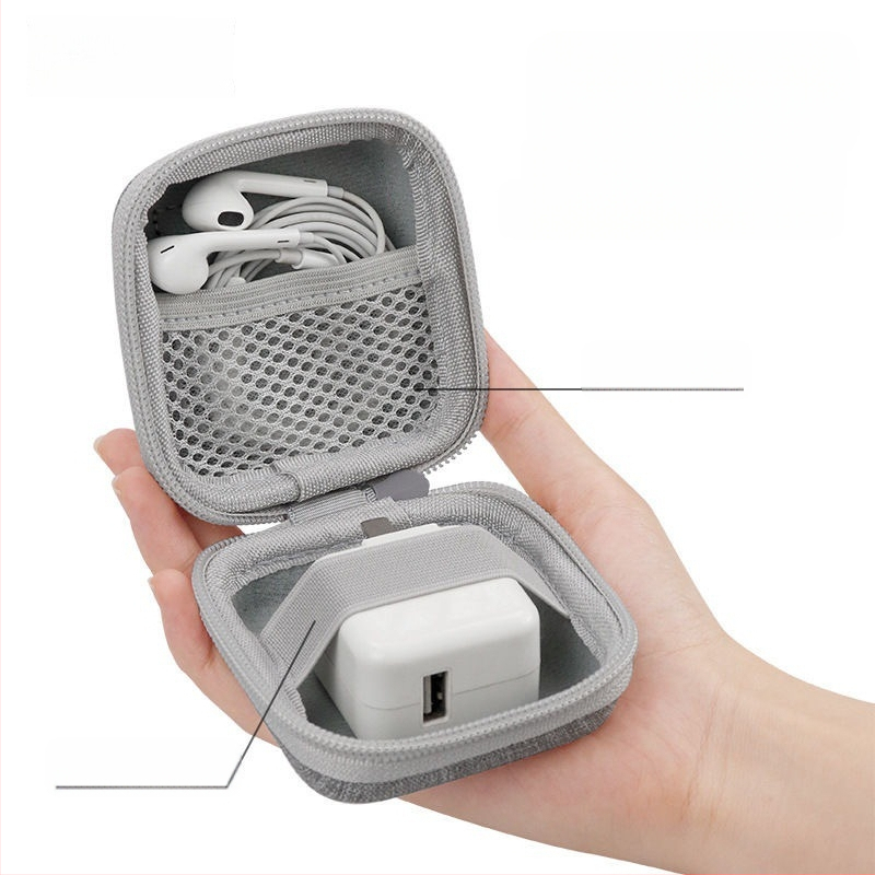 Προσαρμοσμένη τετράγωνη EVA τσάντα αποθήκευσης ψηφιακών καλωδίων, ενσύρματων ακουστικών και φορτιστών (Υλικό: EVA + ύφασμα με σχέδιο νιφάδες χιονιού; Διαδικασία: θερμή περιστροφική πίεση; Φόρτωση: 2 кг; Μοντέλο: 8×8×4; Χρήση: μικρή ψηφιακή αποθήκευση)