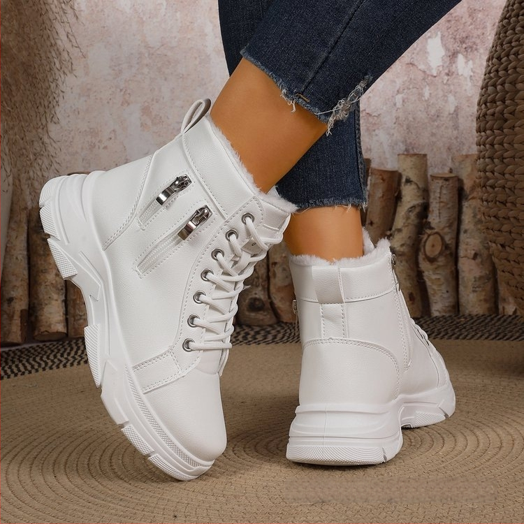 Vyrams skirti kutiniai batai su kutais, Europos–Amerikos stilius, apvali nosis, žemas šahtas, žiema