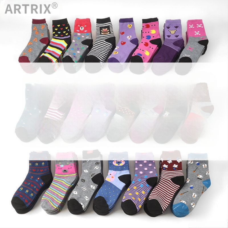 Ikdienas zeķes ar sviediena uzsūcošu audumu, īsas potītes, pavasaris, galvenā materiāla saturs zem 30%