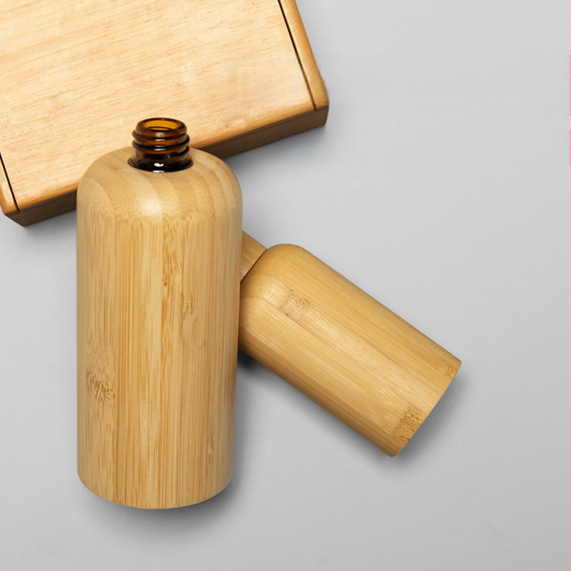 Спрей бутилка с капак от бамбук — материал Нанжу, издувана форма, полирано покритие, персонализируем дизайн