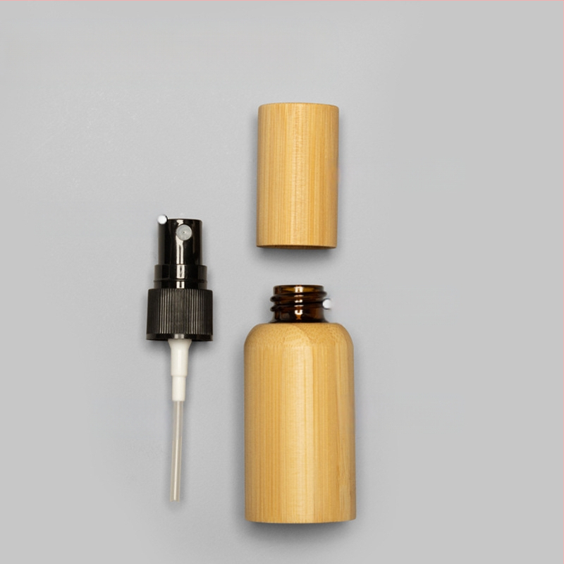 Спрей бутилка с капак от бамбук — материал Нанжу, издувана форма, полирано покритие, персонализируем дизайн
