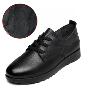 Sieviešu PU ādas kurpes — apaļa purngala, bieza papēdis 6–8 cm, gumijas zole, ikdienas stilā ar šņorēm