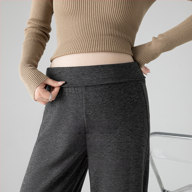 Grūtnieču vaļīgas platās bikses ar platām kājām, kokvilnas-poliestera maisījums 80–90%, piemērotas visiem gadalaikiem, vidēja biezuma, sēžas pacelšana