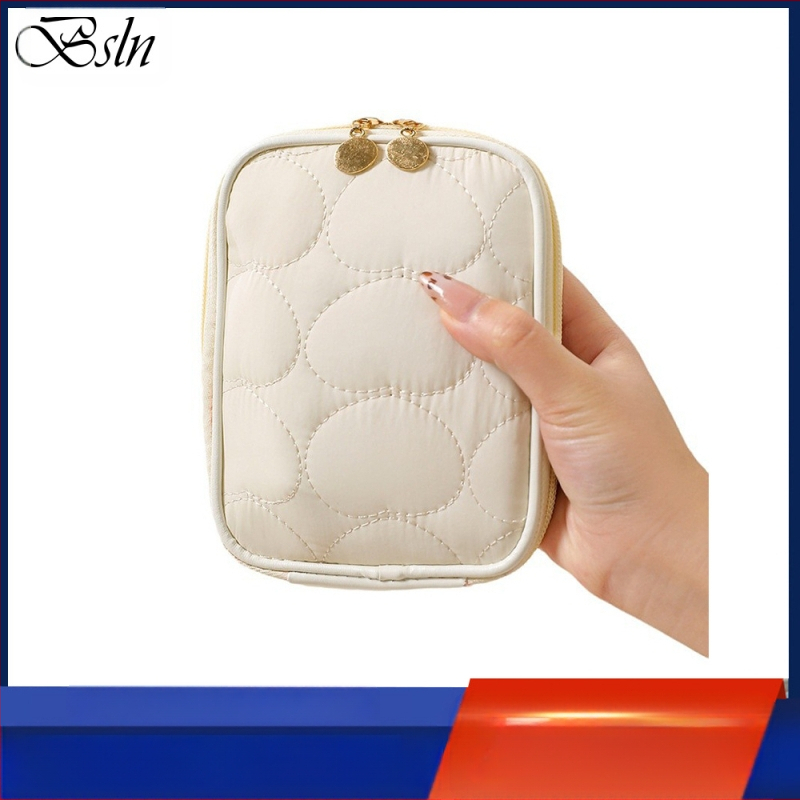 Kosmetinė rankinė su vertikalia kvadratine forma, grotelinė vidinė dalis, poliesteris, užtrauktukas