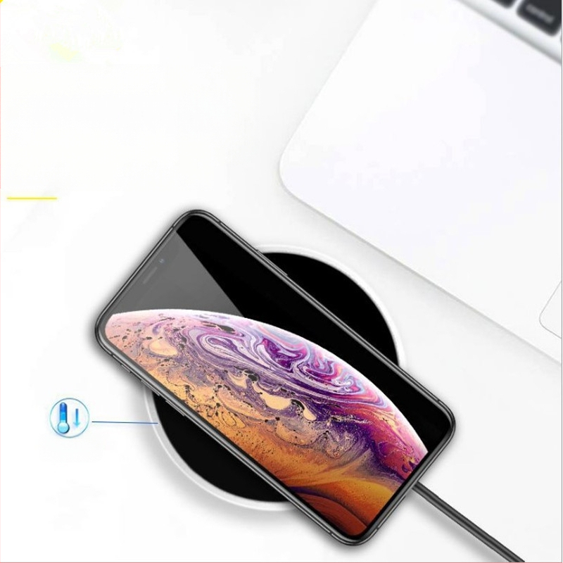 Ugrađeni stolni bežični punjač, 10W brzo punjenje, USB sučelje, ulaz 1,5A, FCC/CE/ROHS certificirano