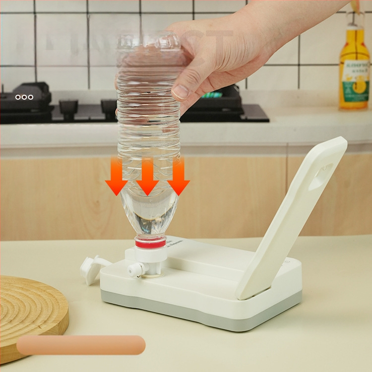 Momentālais ūdens sildītājs ar sūknēšanas funkciju, plastmasas korpuss, mehāniska darbība, pievienots pie barošanas, karikatūras/mini stils, modelis 1