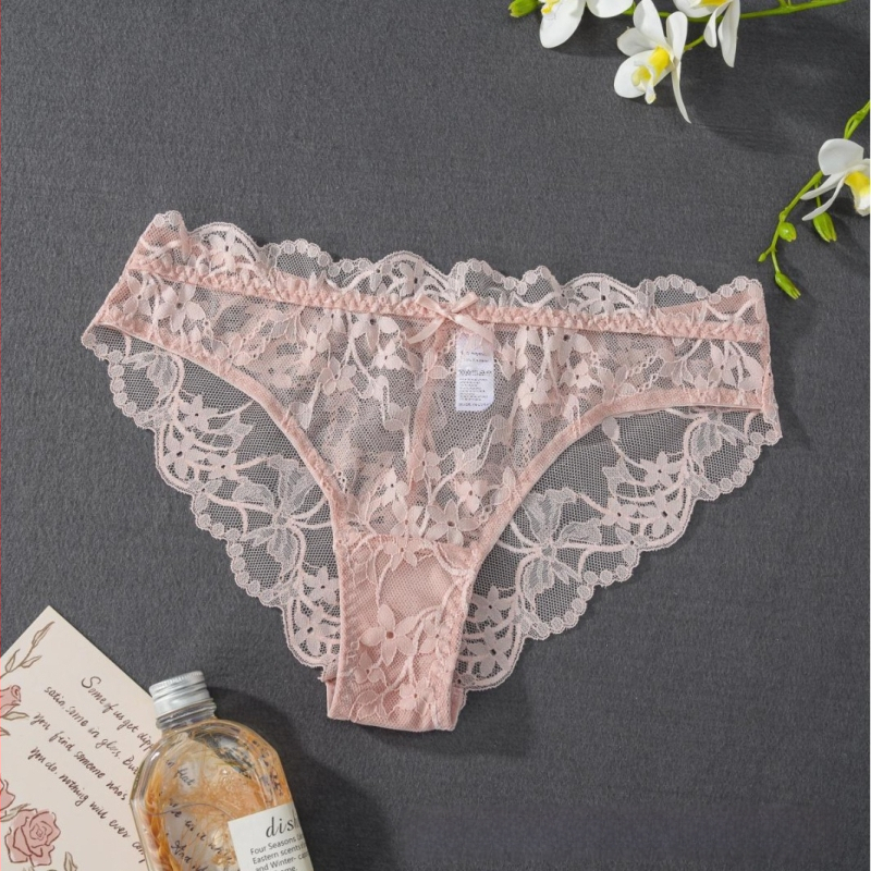 Mežģīņu tīkla apakšveļa ar zemu vidukli, elpojoša; galvenais materiāls: neilons 90–95%, starpseja: kokvilna 100%