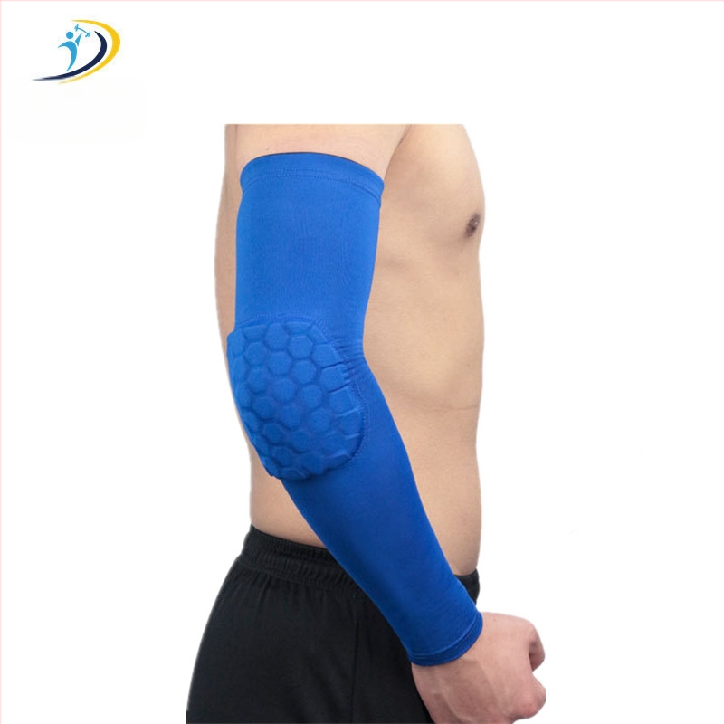 Лакътна защита J60/Double — полиестерно влакно; универсална група; обхват: лакът; категория: лакътна защита