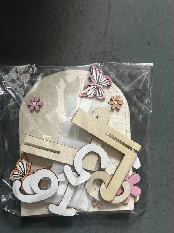 Suport fotografic din lemn pentru nou-născuți: plăcuță pentru luna nașterii cu margaretă mică, plăcuță comemorativă și card de etape pentru bebeluș (Material: lemn; Categorie: ornamente; Scenarii de utilizare: acasă; Ocazii de cadou: ziua de naștere, absol