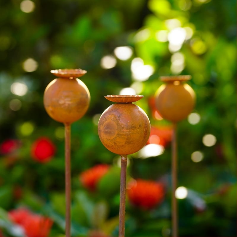 Col decorativ din oțel pentru gazon – artă geometrică metalică, stil minimalist modern